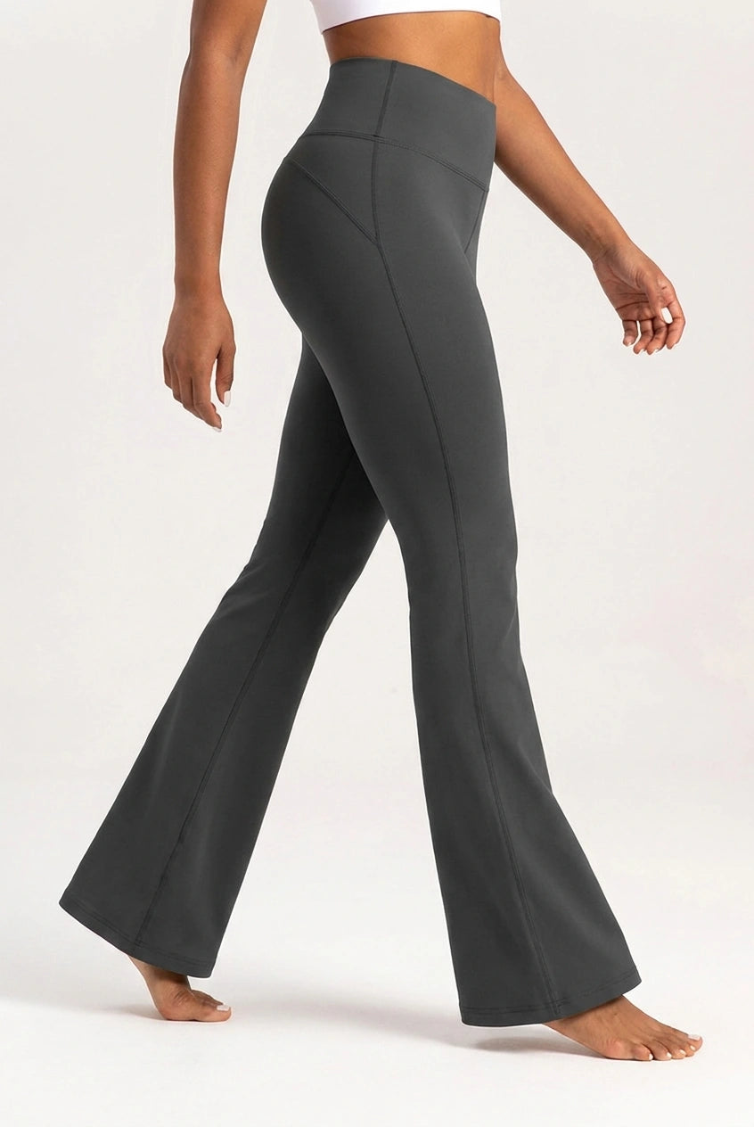 Model is 164cm, wearing M