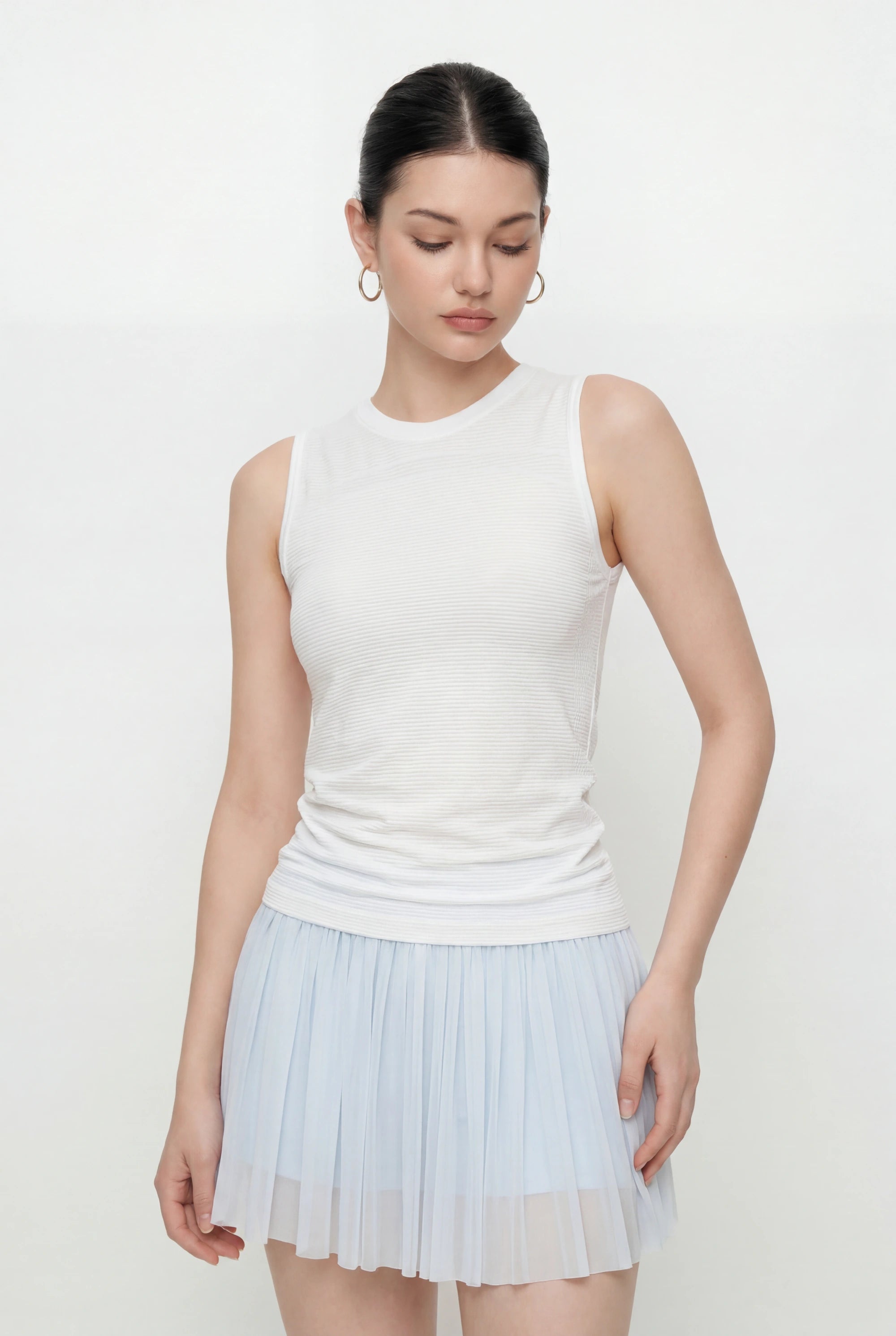 Model is 165cm wearing S