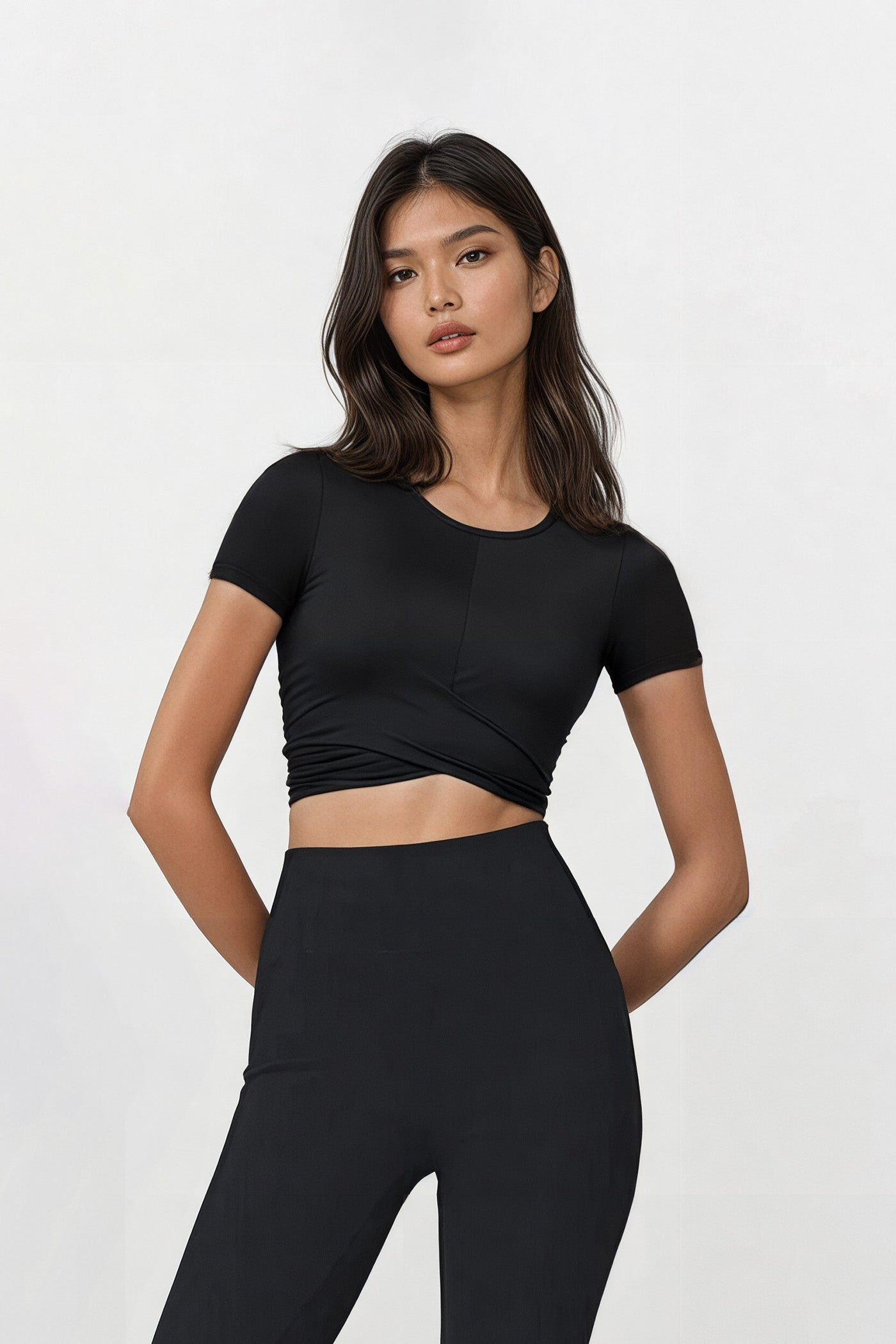 Kay wears a size S and is 5’7½”