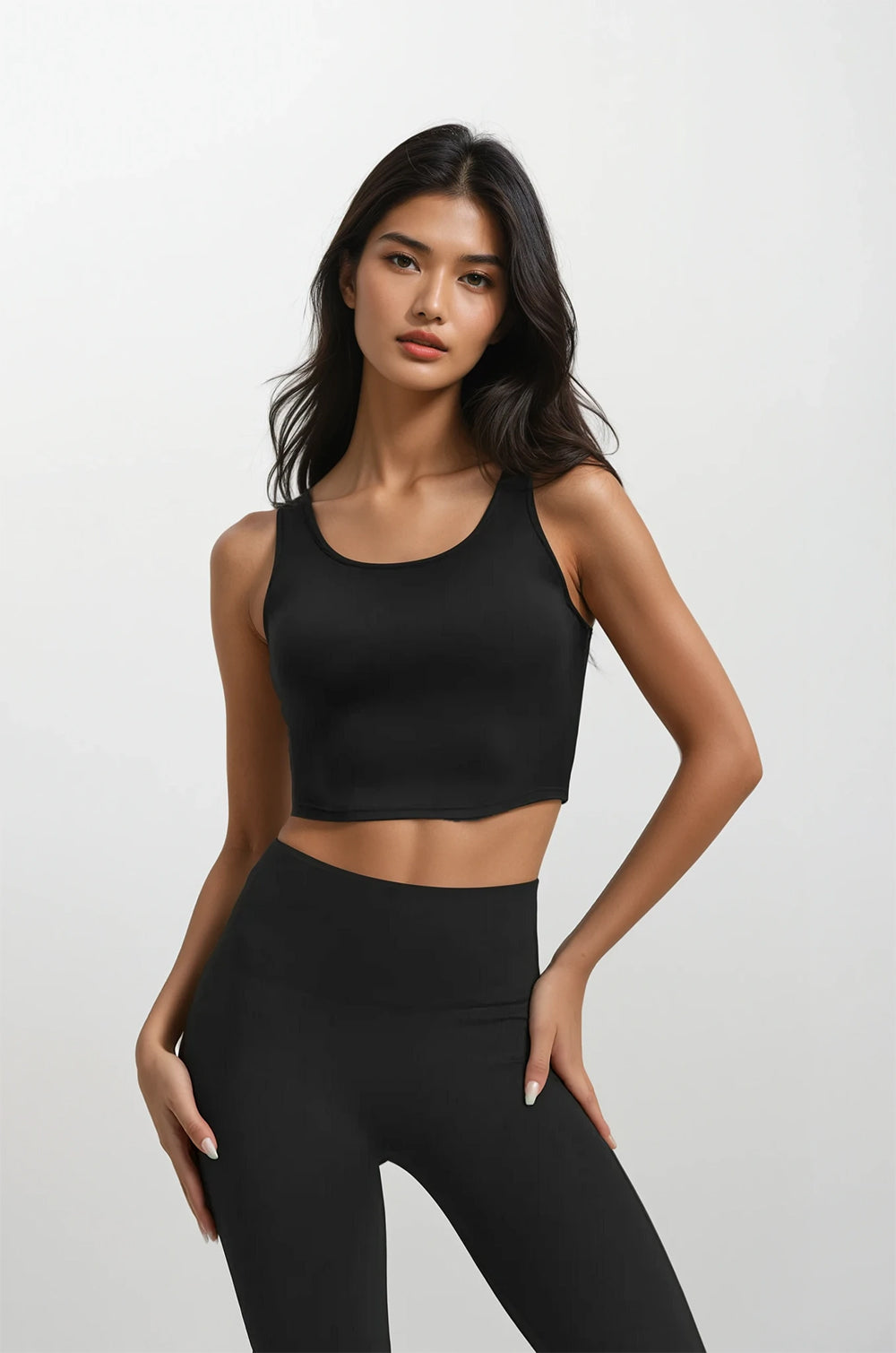 Kay wears a size S and is 5’7½”