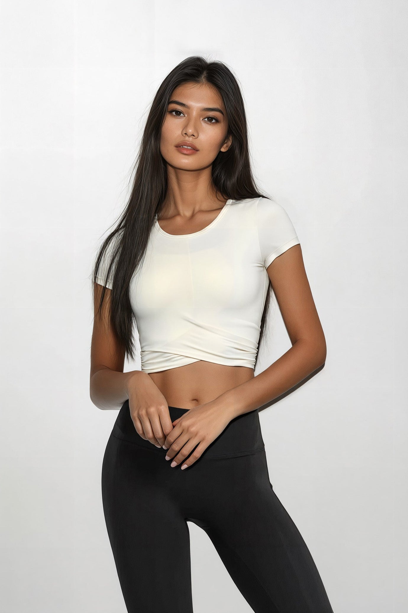 Kay wears a size S and is 5’7½”