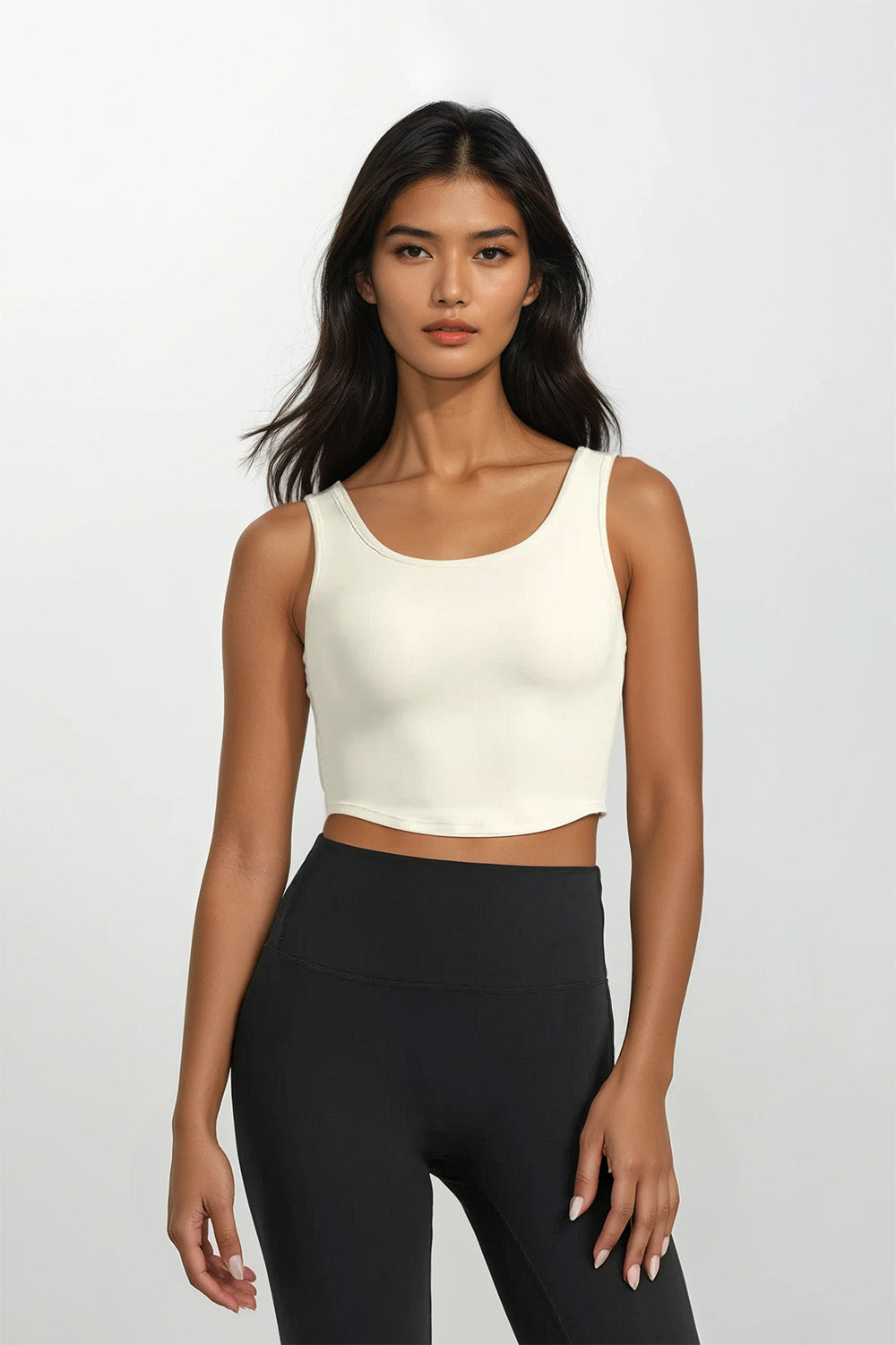 Kay wears a size S and is 5’7½”