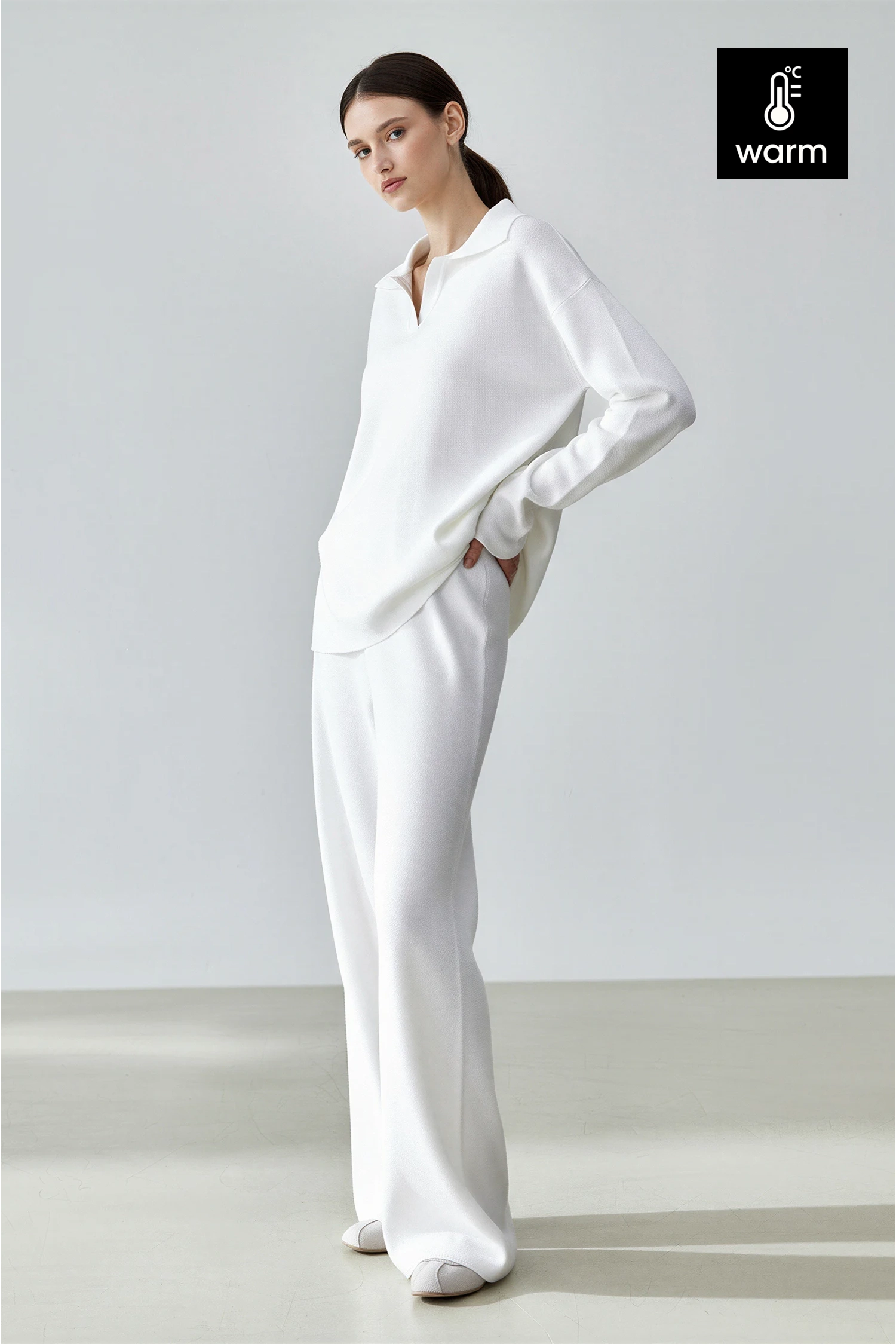 Model is 165cm and wears a size S