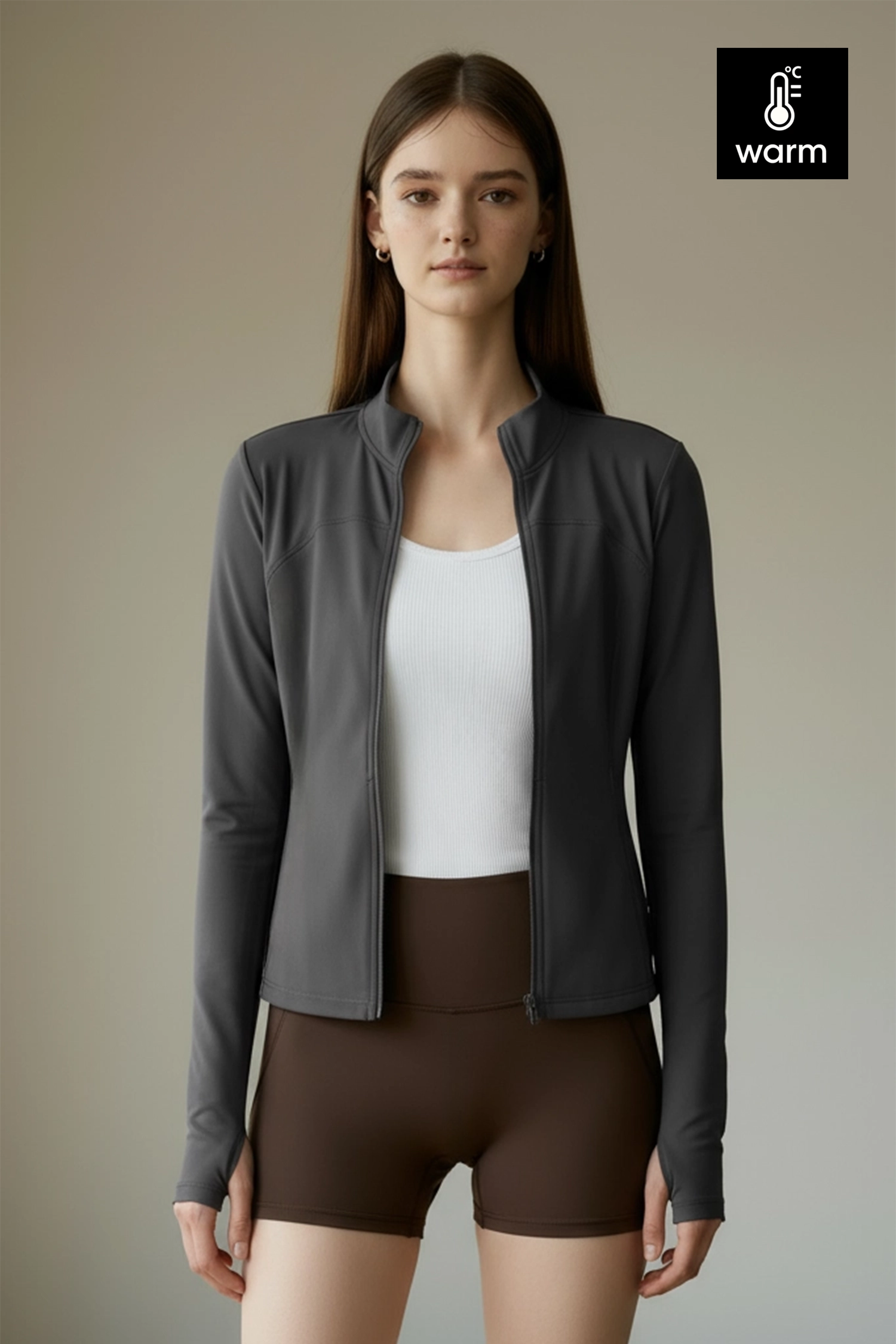 Model is 165cm and wears a size S